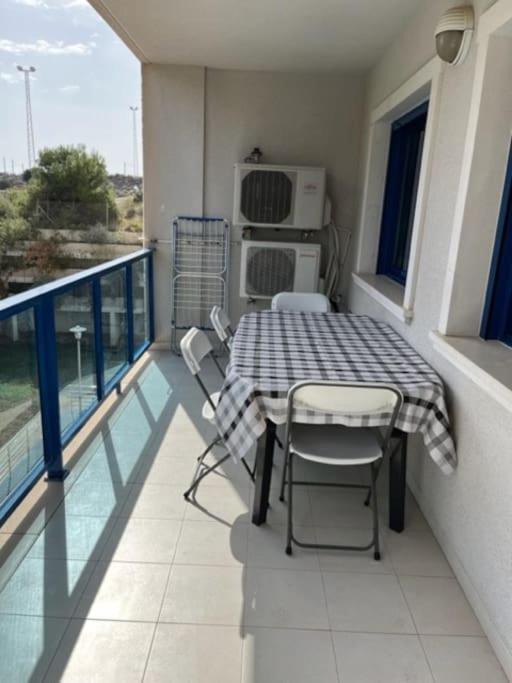 Apartamento Alicante Beach Bagian luar foto